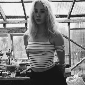 Meet your Posher, Abigail